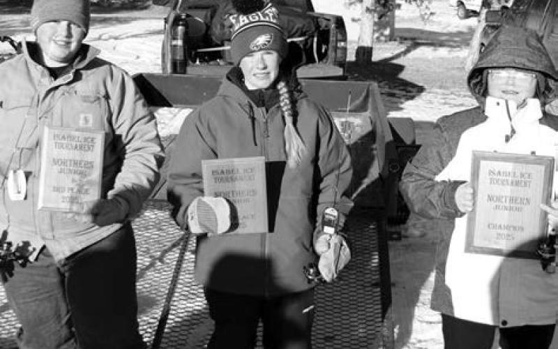 Youth Pike Division: (l-r) Cody Russell, third; Kia Hulm, second; Chloe Spafford, first.