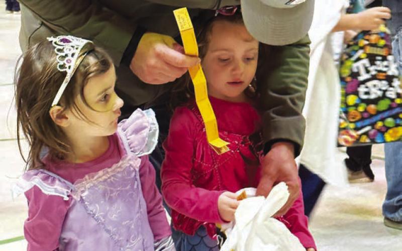Halloween kicks off with annual 4-H Carnival