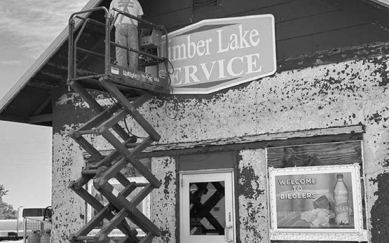 Biegler’s Timber Lake Service in Timber Lake is undergoing a facelift to freshen up the exterior of their building. Doing the work are Roger and Tina (Keller) Salwei of Loveland, CO. Photo by Jon Flatland