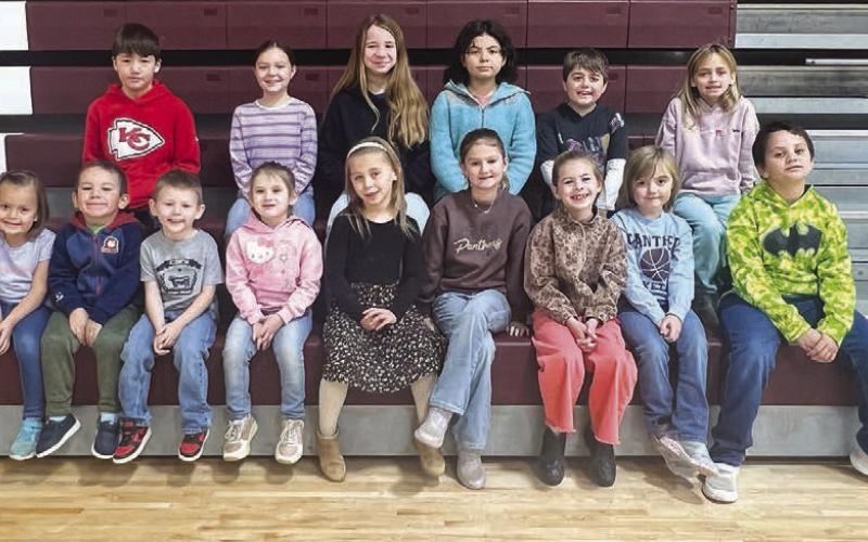Front (l-r): Hazel Spiel, Rhett Bridges, Kazmer Lamb, Thea Eigelaar, Remi Aberle, Ivy Gourneau, Rowan Maher, Lydia O’Bryan, DW Scholtz; Back: Shayde Curley, Zoey Spiel, Lizzie Keller, Waniyetu Fernandez, Milo Linderman, Harper Biegler.