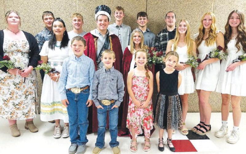 RIGHT: The Timber Lake High School Homecoming Royal Court. Front (L-R): Brody Kraft, Crawford Maher, Lizzie Keller, Mya Peterson; MIDDLE: Serenity Webb, Taylor Peterson, King Dan Peterson, Queen Kenlea Heck, Averie Marshall, Kendyl Locken, Sara Holzer; BACK: Jayden Goldade, Gracen Hansen, Kyler Bollinger, Carter Keller, and Mason Arpan. BELOW: Classes display “Panthers are Soooo Sweet” theme for the parade. Parade photos by Jon Flatland Photo by Kathy Nelson