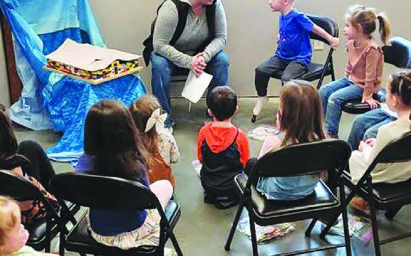Catholic youth learn about Eucharistic Miracles