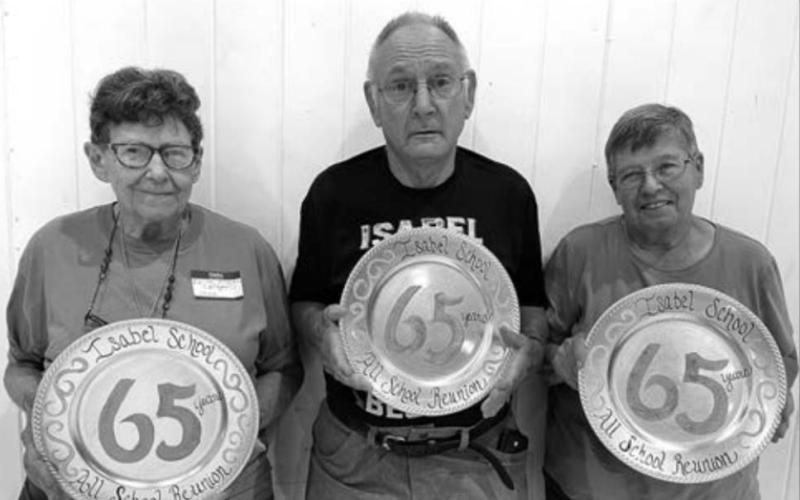 Isabel alumni gather for Wildcat reunion at Isabel Celebration