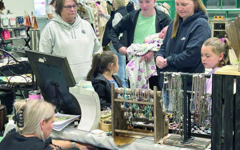 Isabel 2024 Holiday Craft Fair