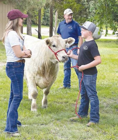 Dewey County 4-H youth show their projects