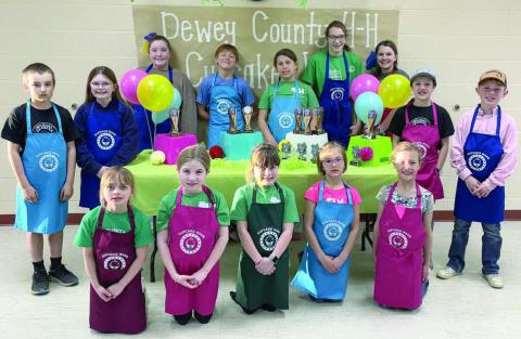 Dewey County 4-H Cupcake Wars
