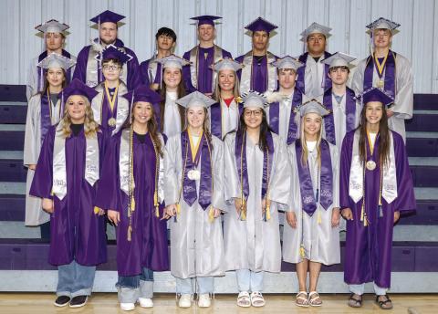 Front: Trinity Leithauser, Zoey De La Rosa, Jessa Pederson, Lourdes Dupris, Jessa Hunt, Jaysia Starr; Middle: Jazmyn Longbrake, T’ate Johnson, Kayclynn Young, Charly Etzkorn, Roper Eaton, Payten Longbrake; Back: Brandin Jewett, Kylund McGill, Kristopher Butcher, Cameron Dekle, Tripp Schrempp, Noah Little Wounded Braydon TerveenSmith. Not pictured: Kaelyn Ward-Martel, Bryan In The Woods, Ezra Condon, Rodney Iron Hawk and Logan McKenzie Photo by Kathy Olsen