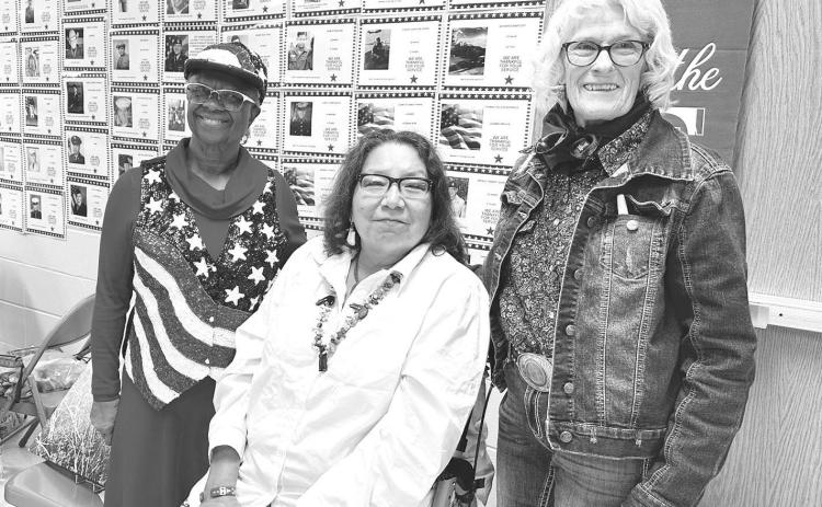“Daddies Dreams” performers (l-r) Joyce Jefferson, Geraldine Goes In Center, and Lillian Witt
