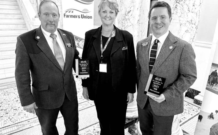 Lesmeister, Mortenson recognized